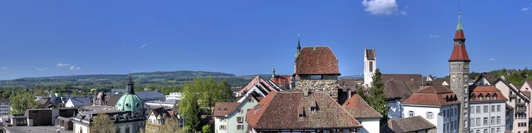 20080507_1708MESZ_Schloss_Frauenfeld_1680x1050_HDR_cut