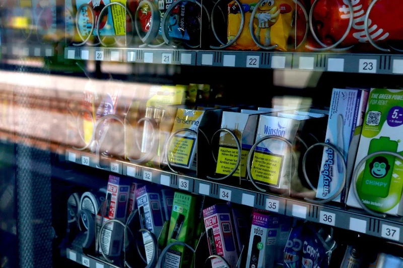 Distributori automatici di nicotina